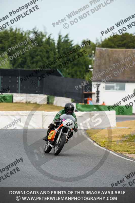 Vintage motorcycle club;eventdigitalimages;mallory park;mallory park trackday photographs;no limits trackdays;peter wileman photography;trackday digital images;trackday photos;vmcc festival 1000 bikes photographs